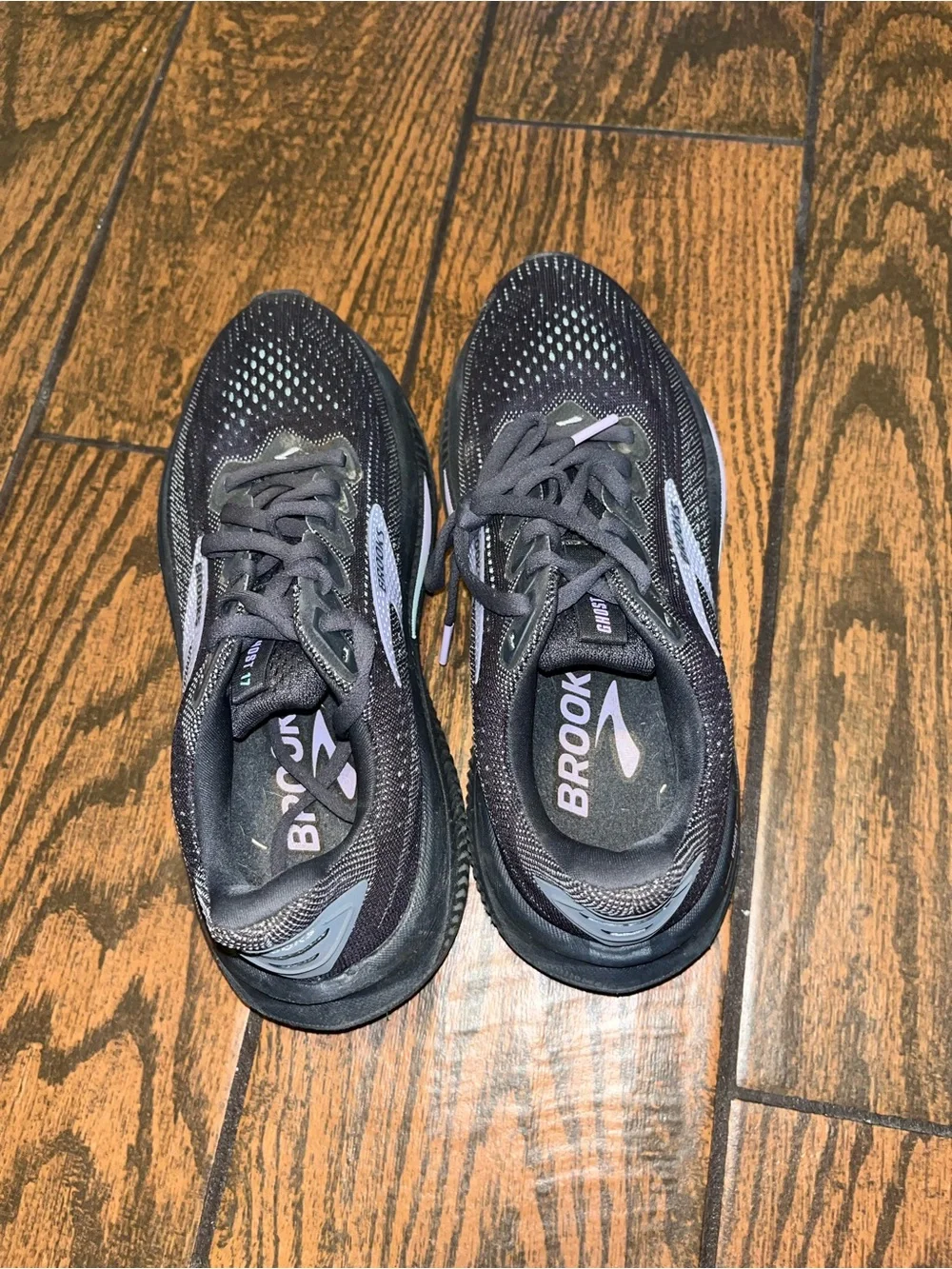 Brooks Men's Black and Gray Athletic Running Shoes
